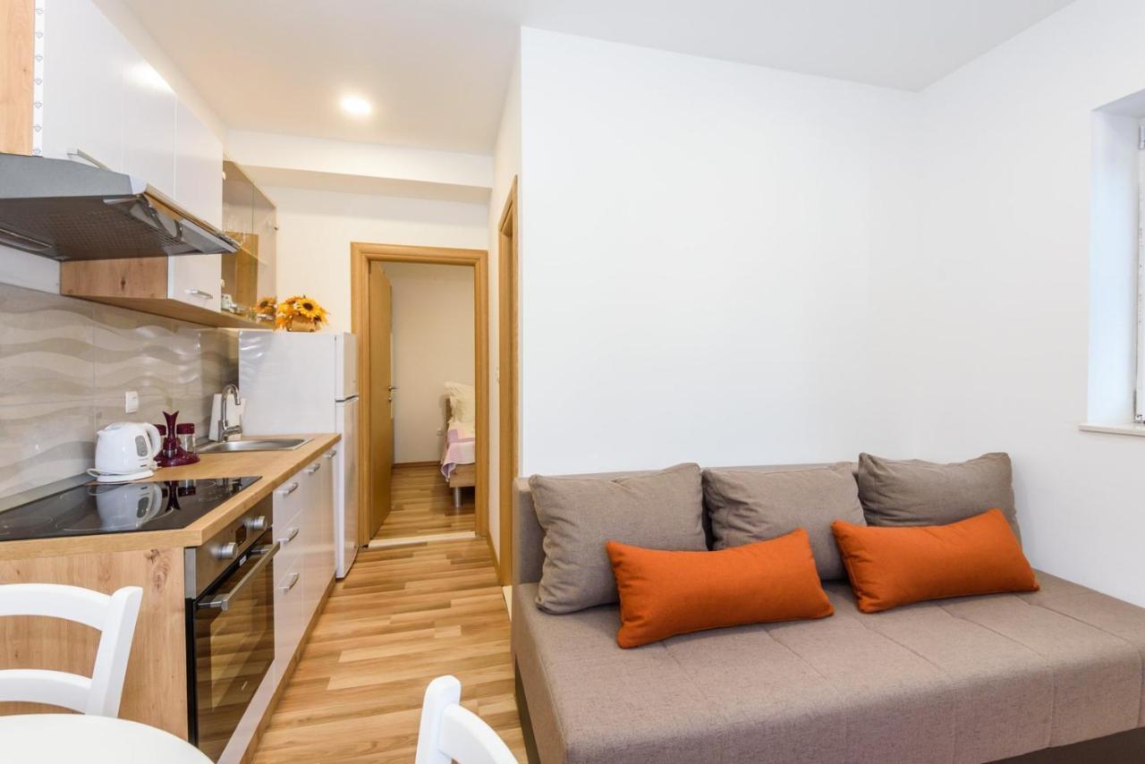 Apartment Dego Near Ploce, Riverfront, Parking Rogotin Esterno foto