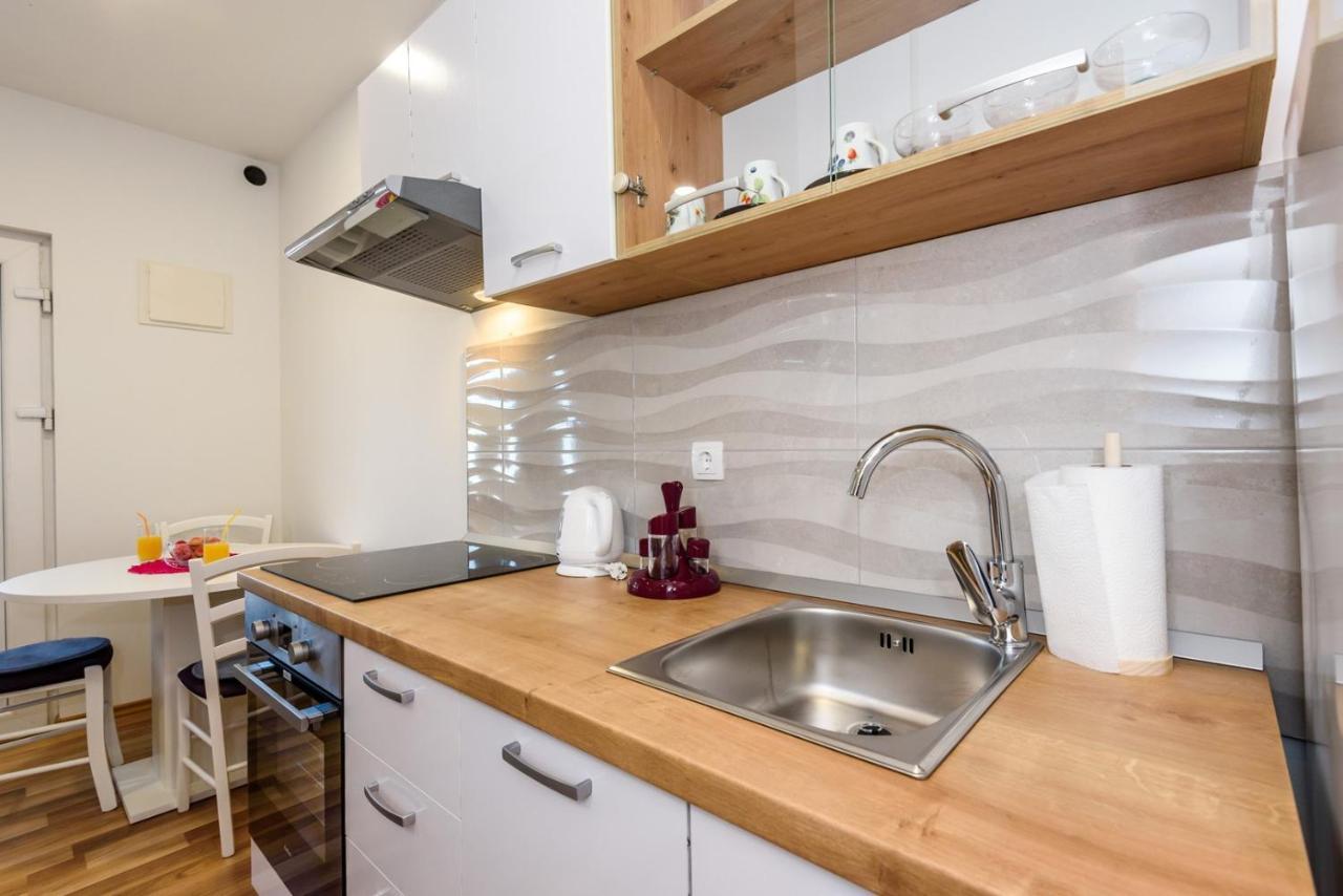 Apartment Dego Near Ploce, Riverfront, Parking Rogotin Esterno foto