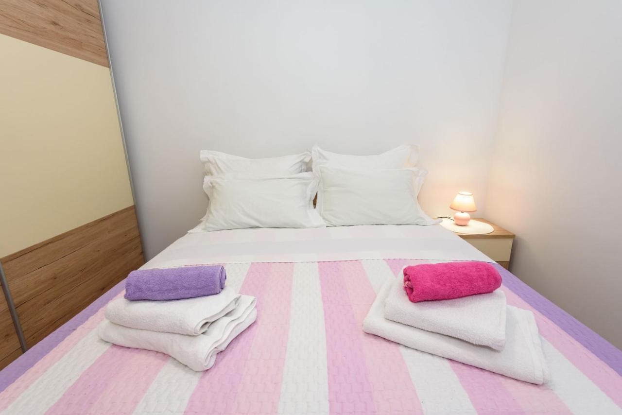 Apartment Dego Near Ploce, Riverfront, Parking Rogotin Esterno foto