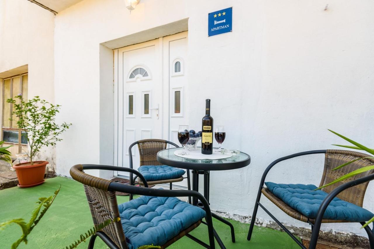 Apartment Dego Near Ploce, Riverfront, Parking Rogotin Esterno foto